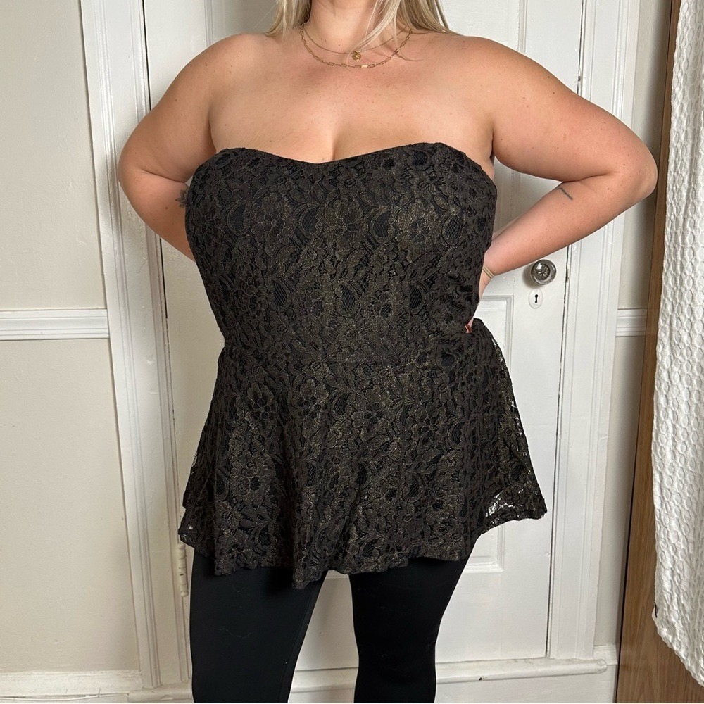 3/$20💥 City Chic‎ Strapless Blouse Black Gold Shimmer Floral Lace Peplum Y2K - Picture 11 of 15
